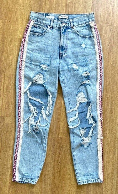Pull&Bear - Ripped jeans met zijbies, Kleding | Dames, Spijkerbroeken en Jeans, Blauw, Ophalen of Verzenden, Zo goed als nieuw