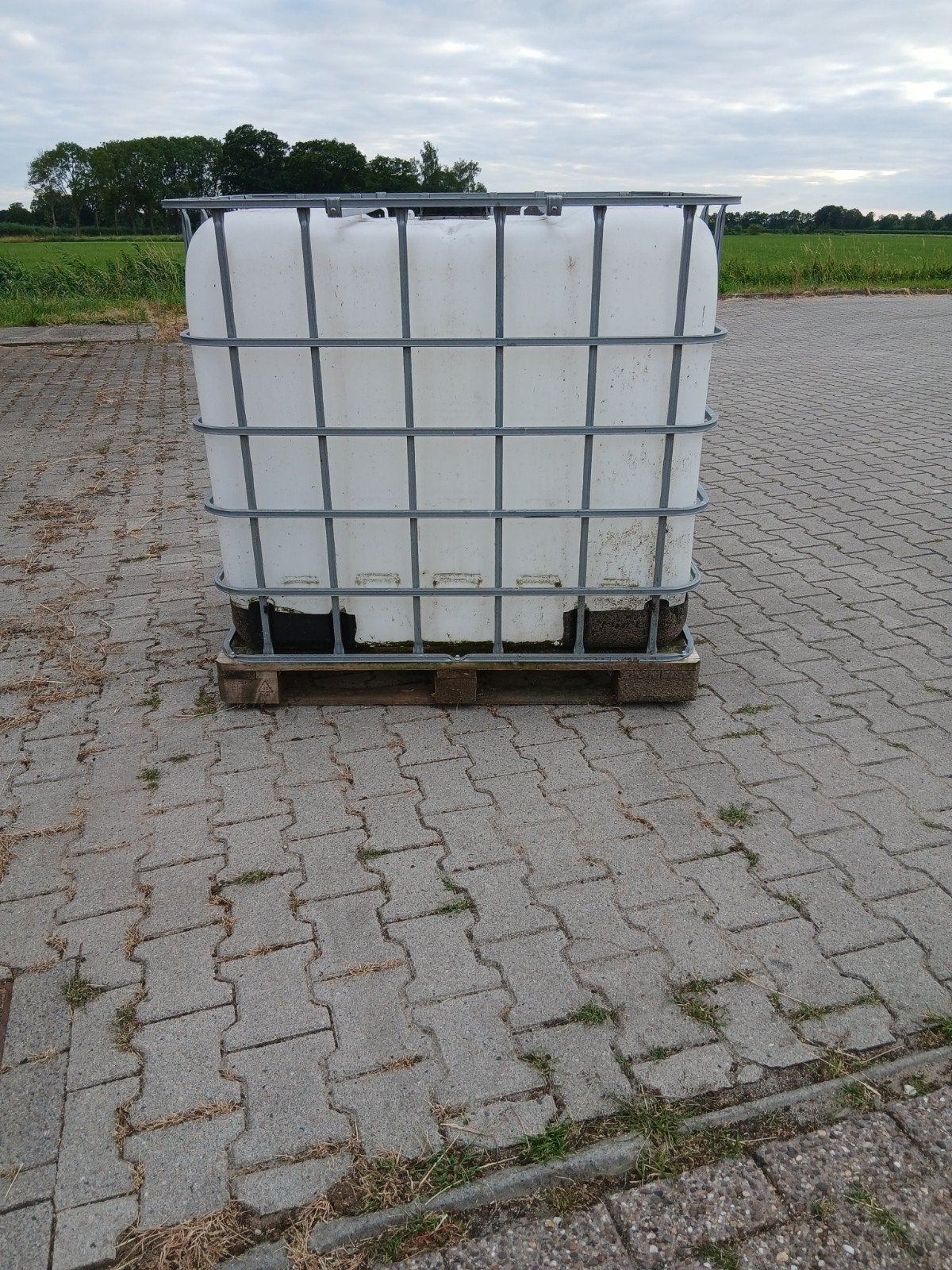 Te koop ibc vaten, Tuin en Terras, Regentonnen, 150 liter of meer, Ophalen