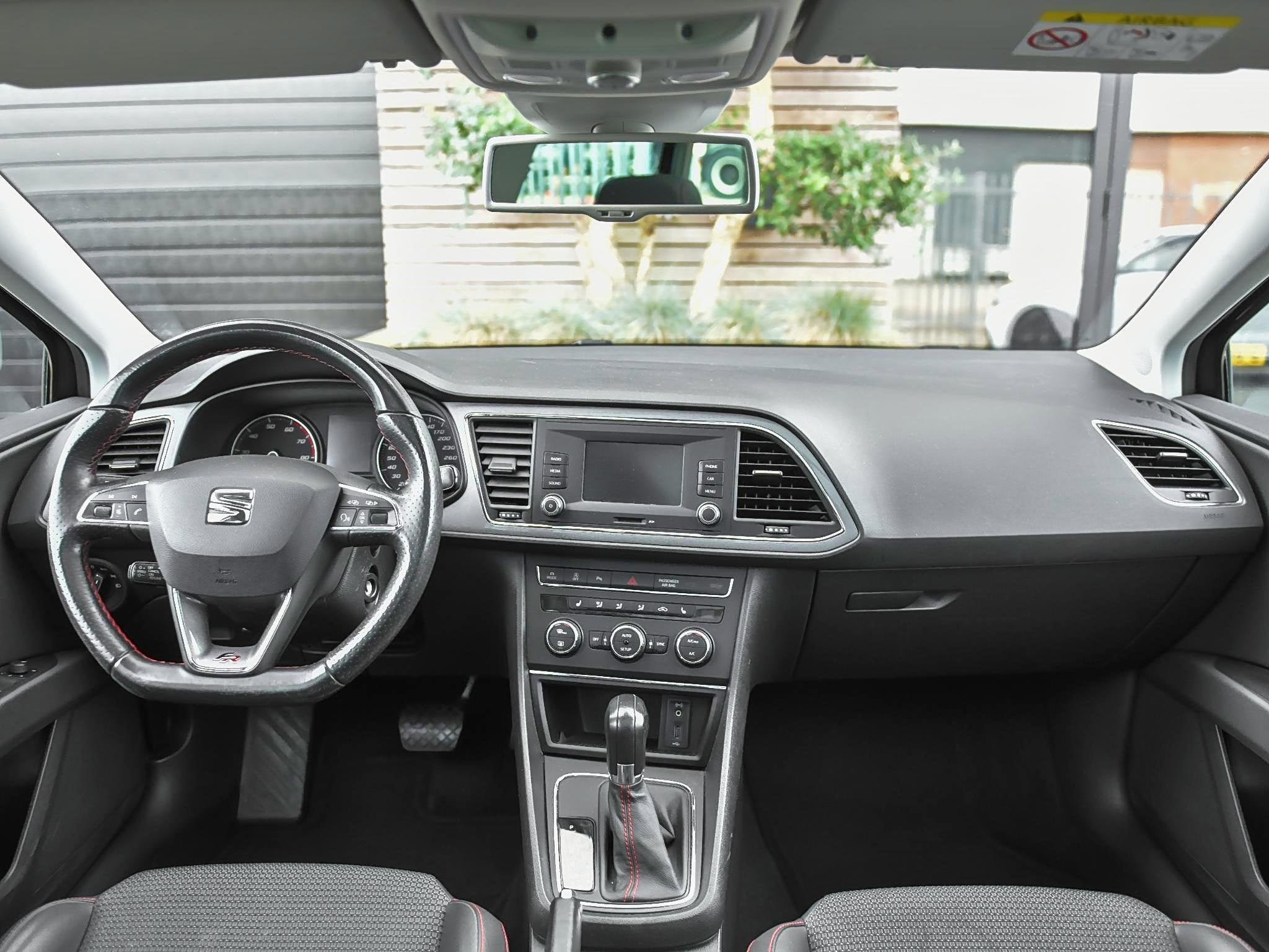 SEAT Leon ST 1.4 EcoTSI FR Panoramadak trekhaak ACC Stoelver, Gebruikt, 4 cilinders, 150 pk, Leon