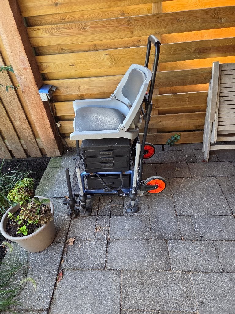 te koop Preston viskoffer/Plateau, Ophalen of Verzenden, Gebruikt, Overige typen