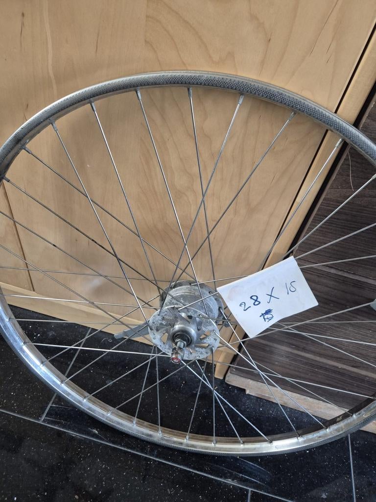 Fiets onderdelen, Ophalen, Wiel