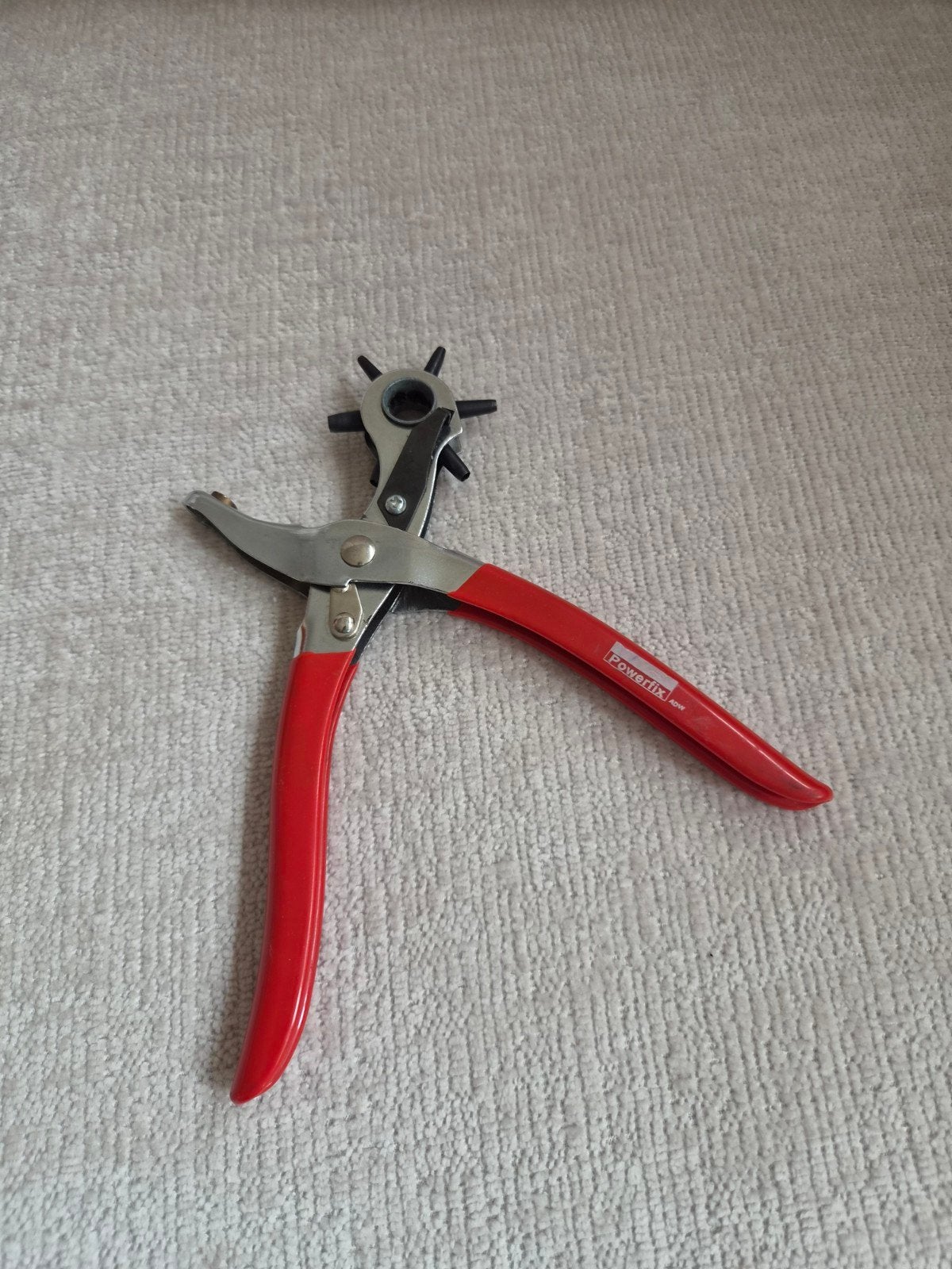 Riem gaatjes maker, Ophalen of Verzenden, Zwart