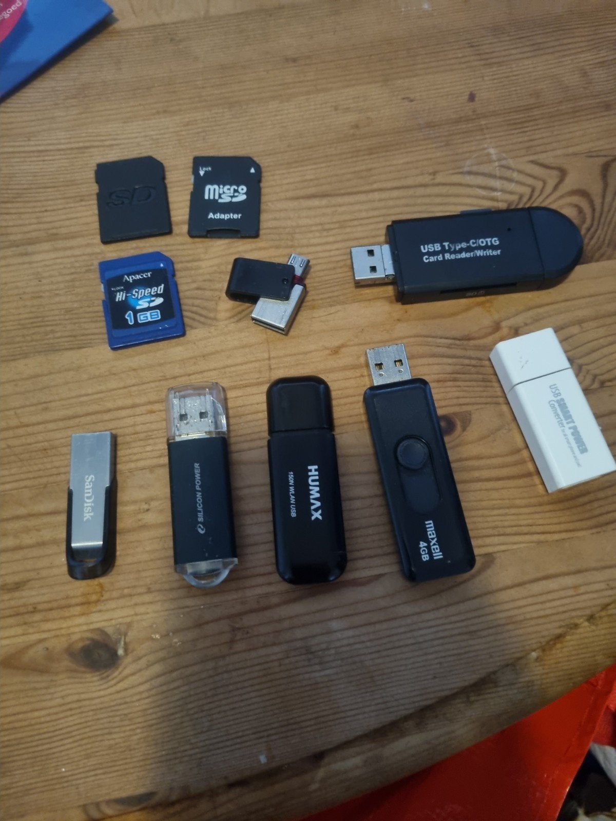 Diverse USB-sticks, SD-kaarten en kaartlezers, Computers en Software, USB Sticks, Ophalen of Verzenden, Gebruikt, SanDisk, Silicon Power, Humax, Maxell, Apacer