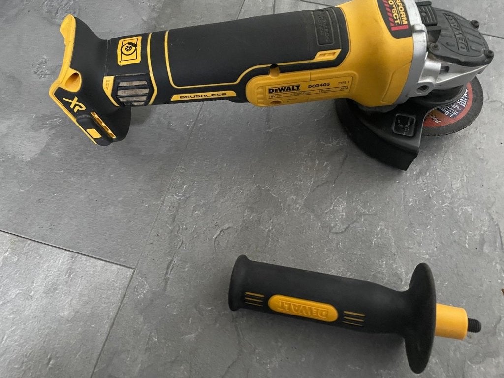 DEWALT DCG405P3 Haakse accuslijper, Ophalen of Verzenden, Minder dan 700 watt, Haakse handslijpmachine