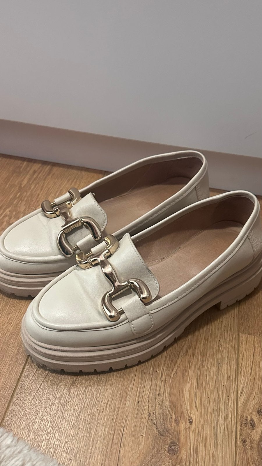 Zalando Leren beige loafers maat 38, Kleding | Dames, Schoenen, Ophalen of Verzenden, Zo goed als nieuw, Beige, Instappers
