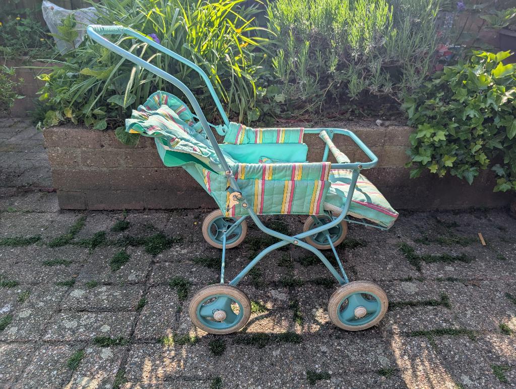 vintage poppenwagen, Kinderen en Baby's, Speelgoed | Poppen, Ophalen, Gebruikt, Overige typen