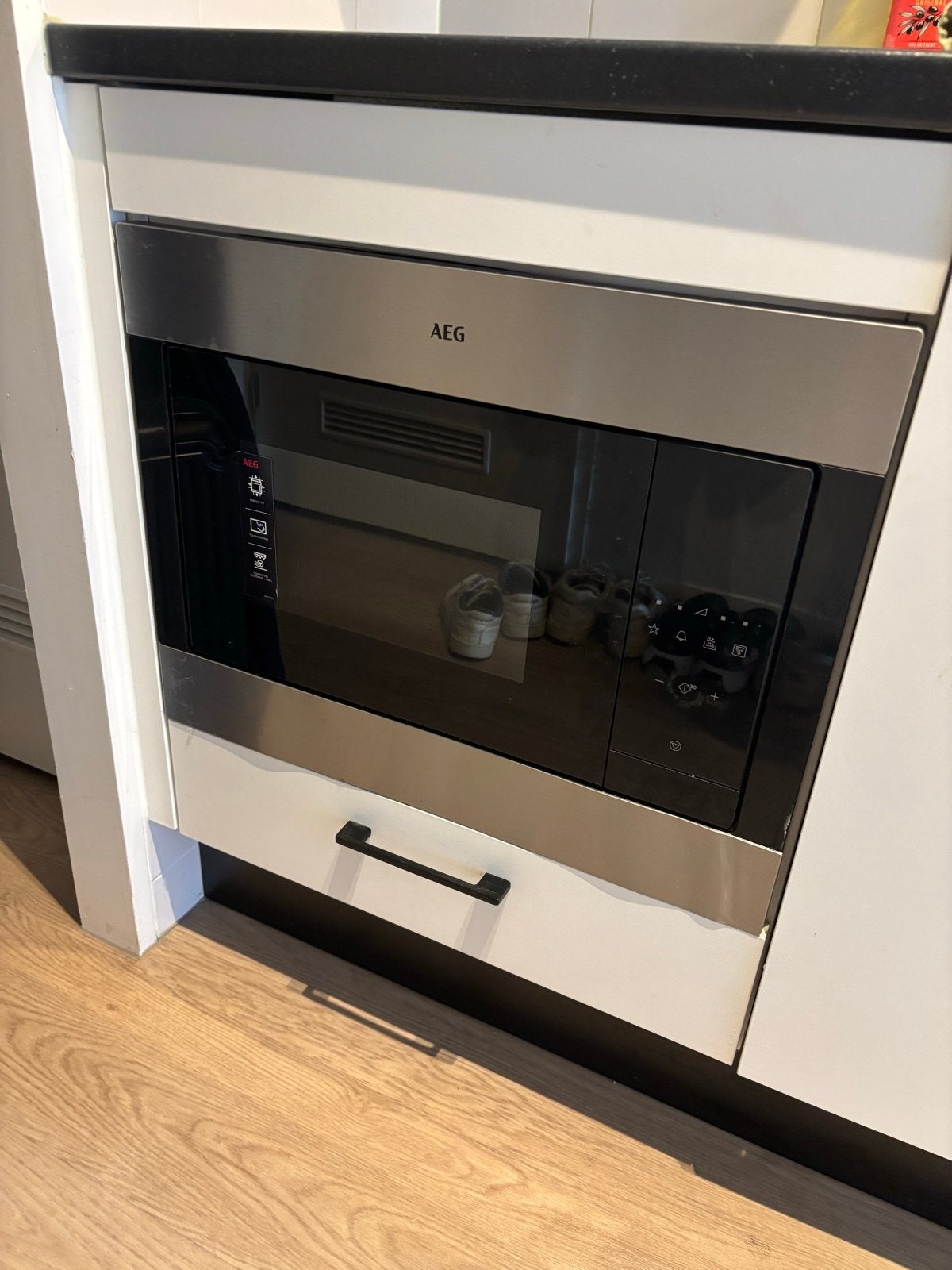 AEG Combimagnetron - Zo goed als nieuw, Witgoed en Apparatuur, Ophalen, Combimagnetron, 60 cm of meer, Grill