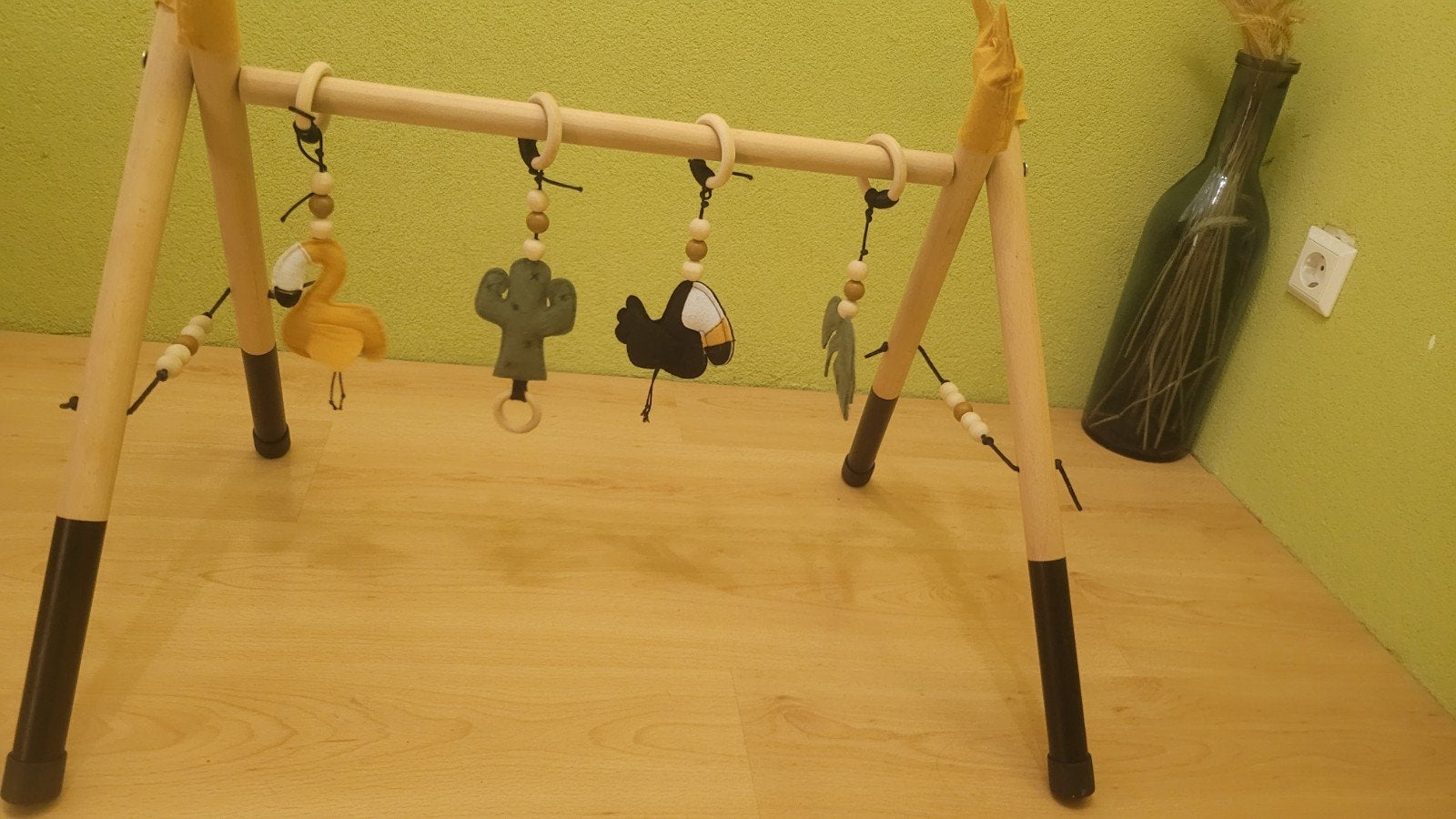 Houten babygym met speeltjes, Ophalen, Zo goed als nieuw, Babygym