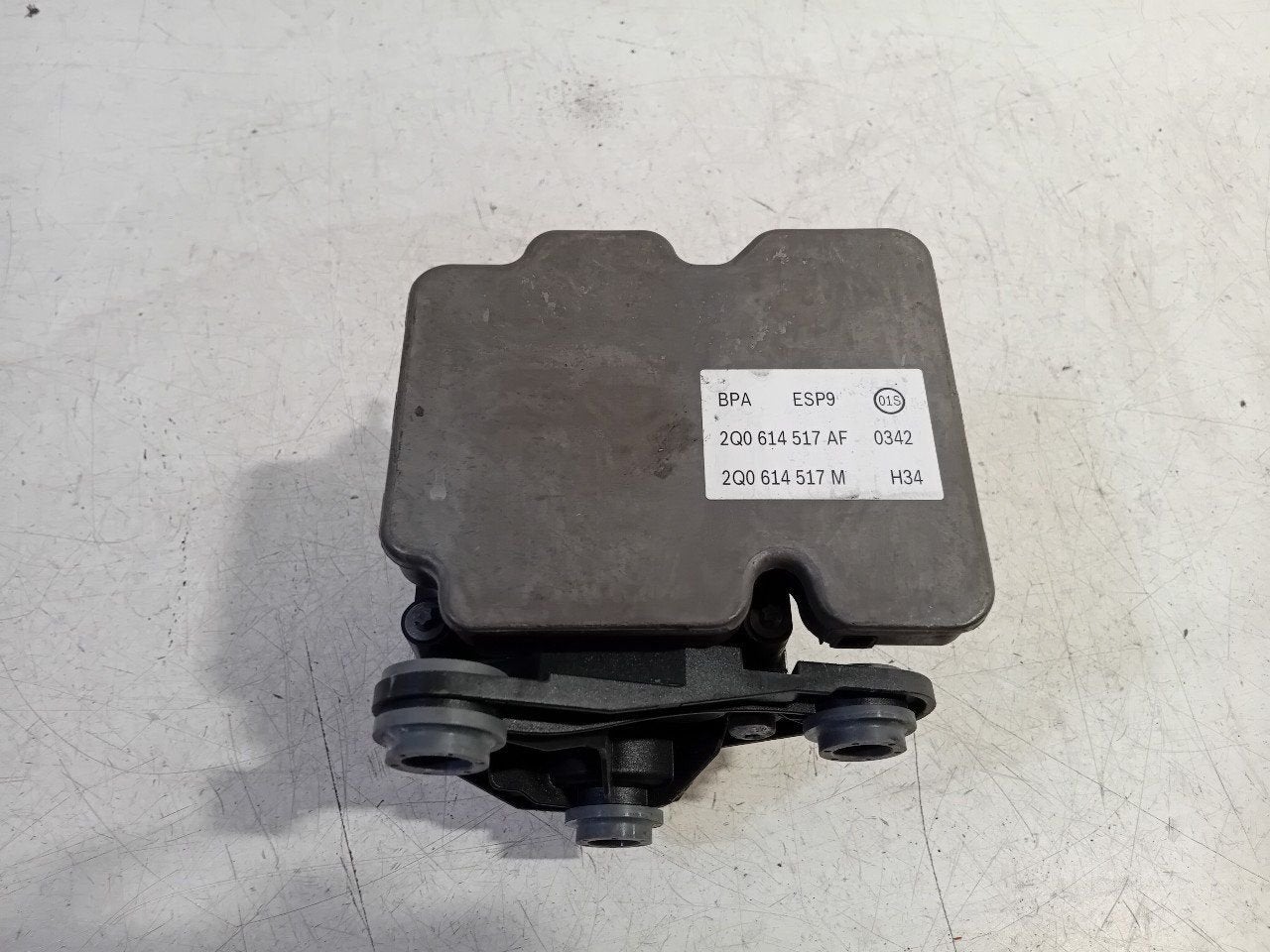 Abs pomp Volkswagen Polo, Onderdelen@venauto.nl, Van der Ven Autorecycling B.V., Gebruikt, Ettenseweg 76, 4706 PB Roosendaal, The Netherlands