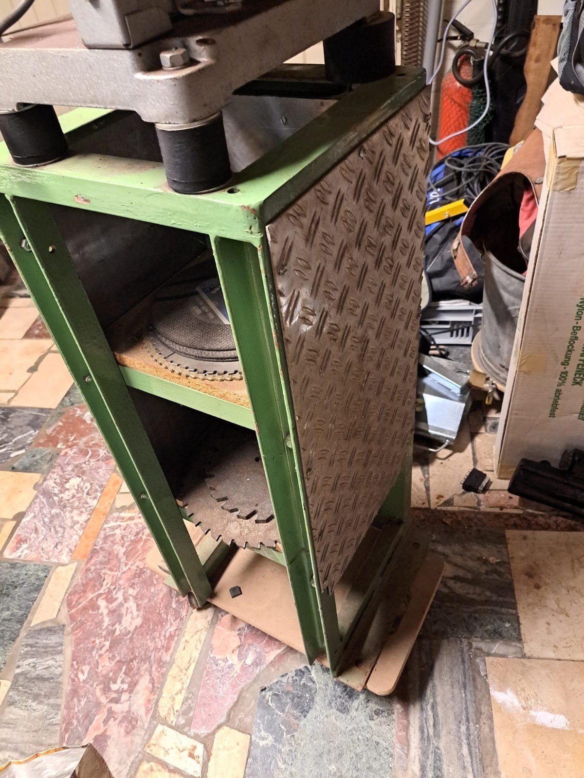 Afkortzaag, Ophalen, 1200 watt of meer, Afkortzaag, 30 tot 70 mm