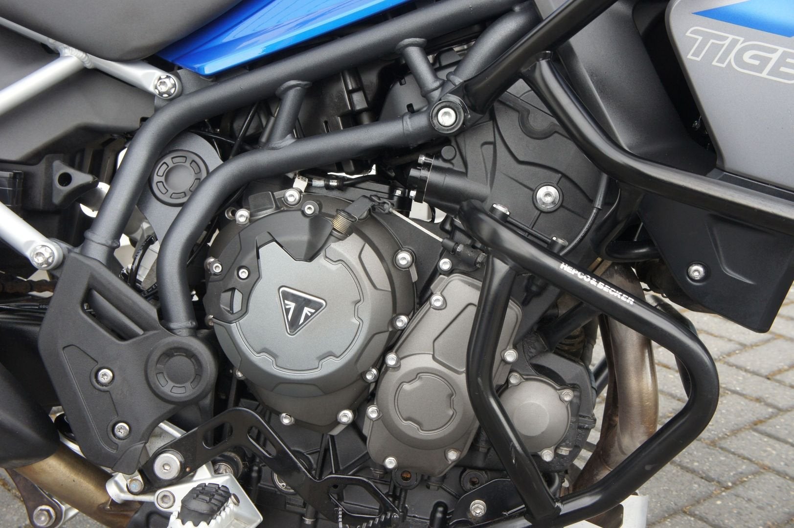 TRIUMPH TIGER 900 GT LOW (bj 2022) 10,438 km, 888 cc, Motorrijbewijs A, Bedrijf, Meer dan 35 kW