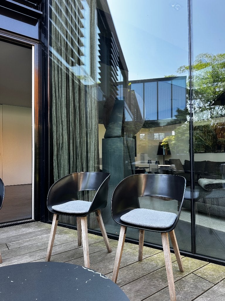 Tribu tuinstoelen stoelen inclusief Tribu kussens 8x zwart, Tuin en Terras, Ophalen, Zo goed als nieuw, Kunststof