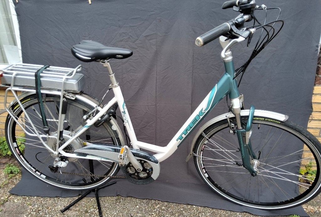 E-bike Trek T 500+, Fietsen en Brommers, Velgrem, Versnellingen, Zo goed als nieuw, 50 tot 53 cm