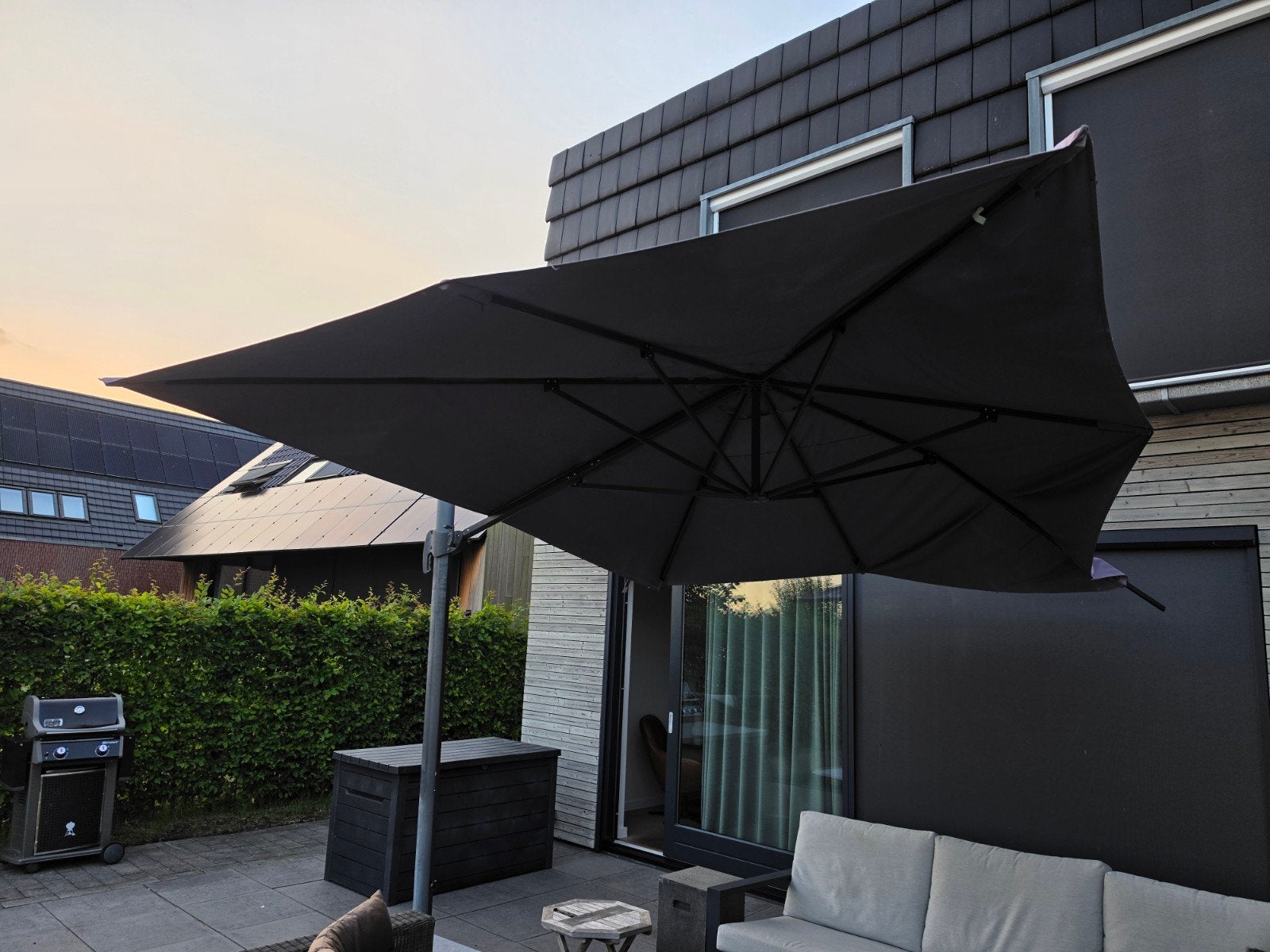 Zweefparasol met schade - ideaal voor handige klusser, Ophalen, Gebruikt, Kantelbaar, 2 tot 3 meter