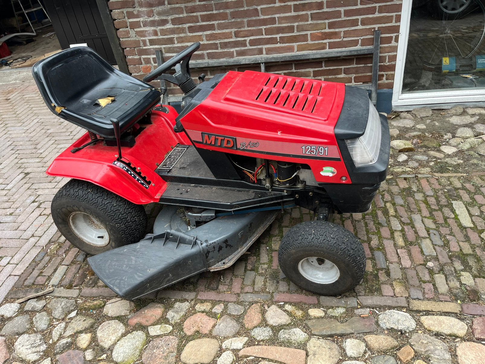 Zitmaaiet mtd, Ophalen, Zo goed als nieuw