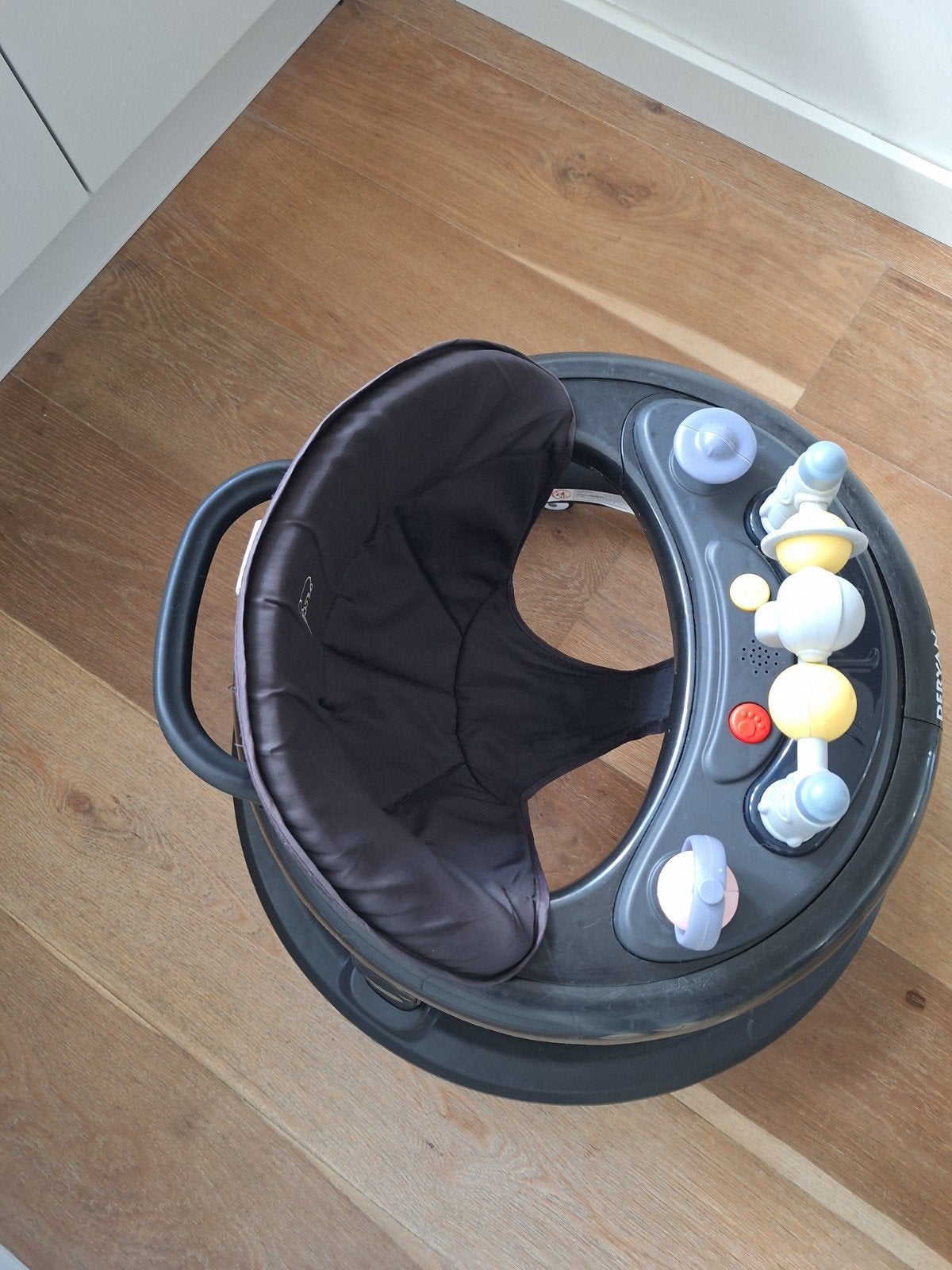 Deryan loopwagen - Zwart met speelblad, Kinderen en Baby's, Overige Kinderen en Baby's, Ophalen of Verzenden
