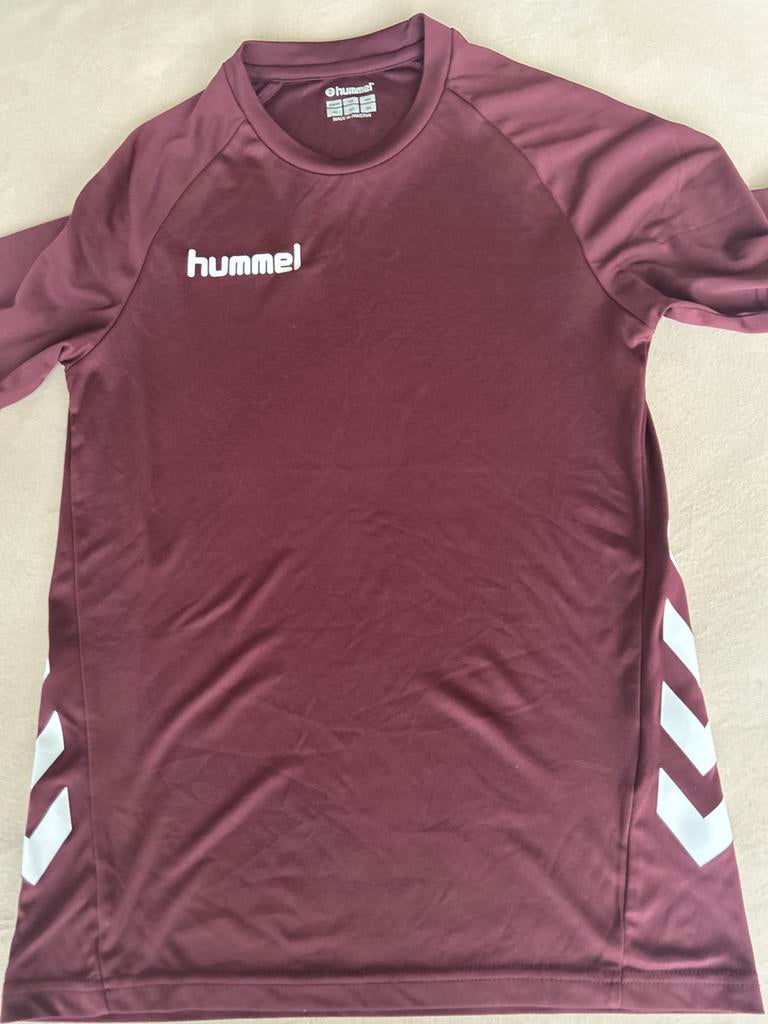 Hummel sportshirt maat 164 (14Y) bordeauxrood, Ophalen of Verzenden, Zo goed als nieuw, Jongen of Meisje, Sport- of Zwemkleding