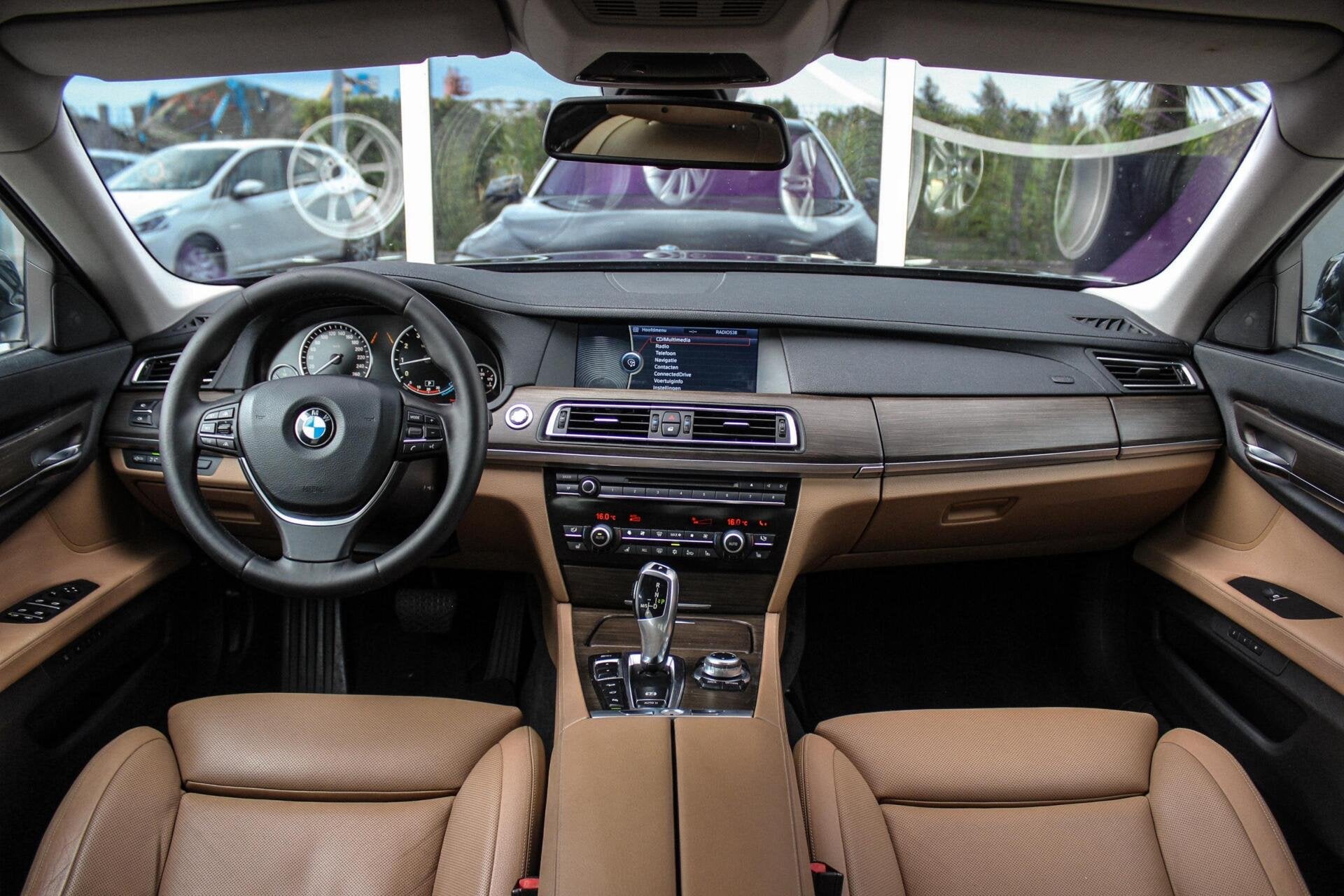BMW 7-serie 750Li xDrive High Executive | Stoelventilatie |, Auto's, Automaat, Euro 5, Gebruikt, 8 cilinders