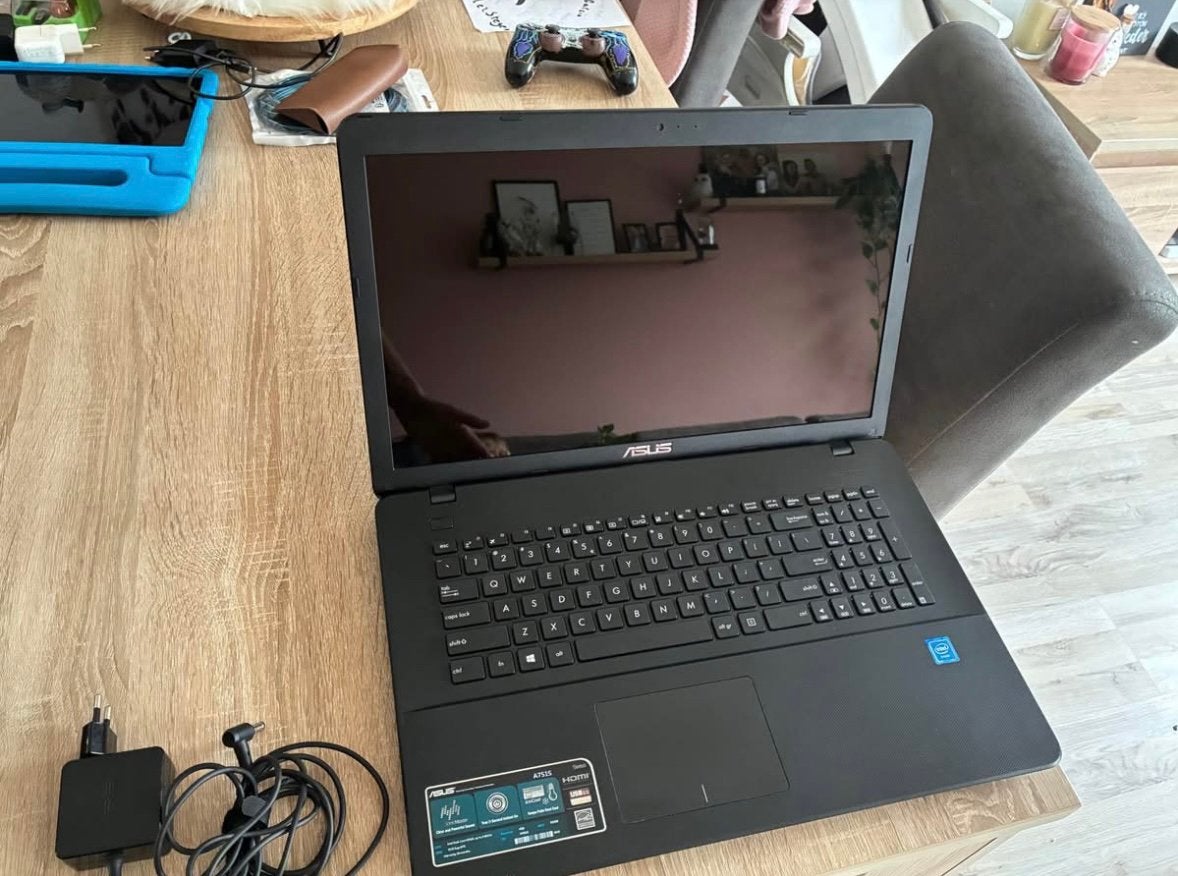 Asus laptop, Ophalen, HDD, 2 tot 3 Ghz, Zo goed als nieuw