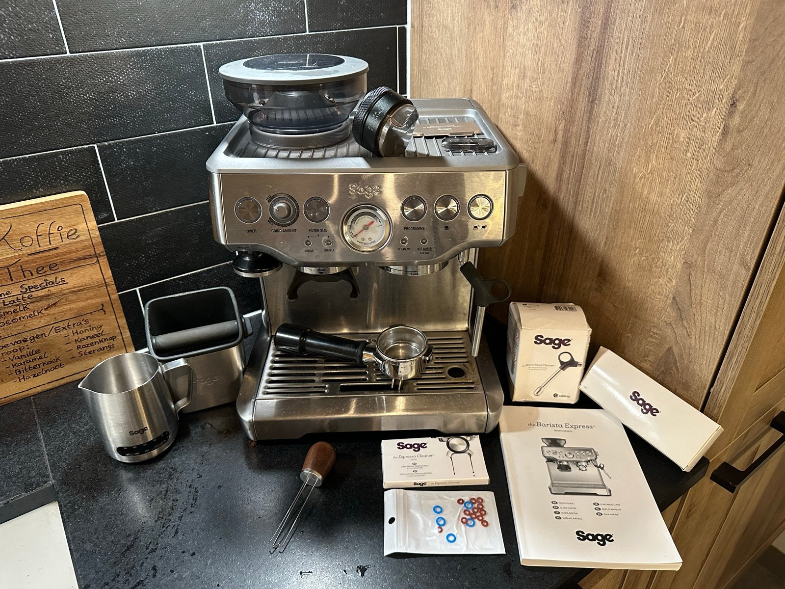 Sage Barista Express, met defect, Ophalen, Afneembaar waterreservoir, Espresso apparaat, Gemalen koffie