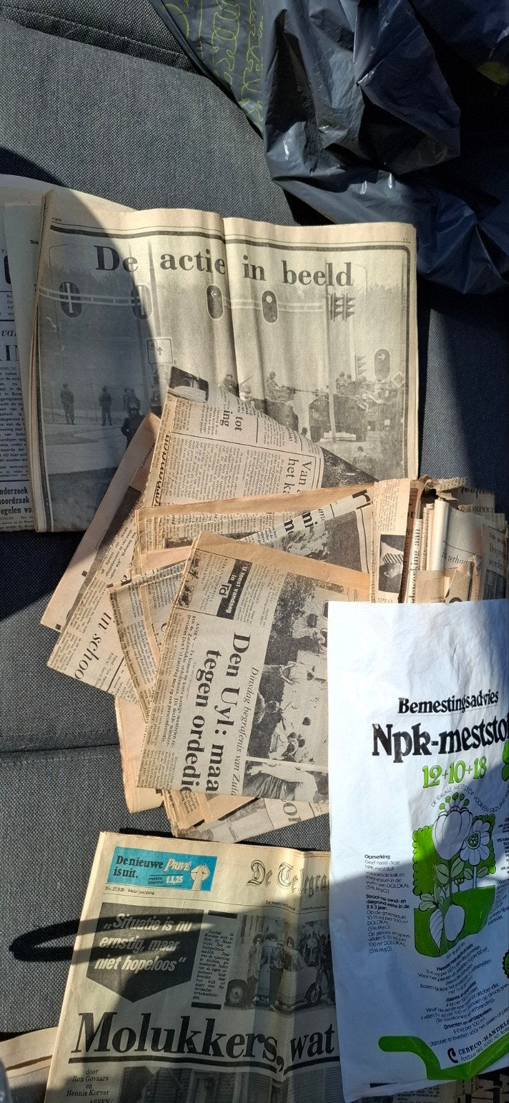 Kranten pagina,s en knipsels, Ophalen of Verzenden, 1960 tot 1980, Nederland
