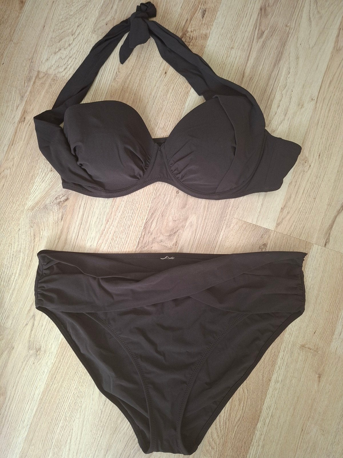 Ten Cate WOW zwarte bikini met haltertop 42 B/C, Kleding | Dames, Badmode en Zwemkleding, Gedragen, Bikini, Zwart, Ophalen of Verzenden