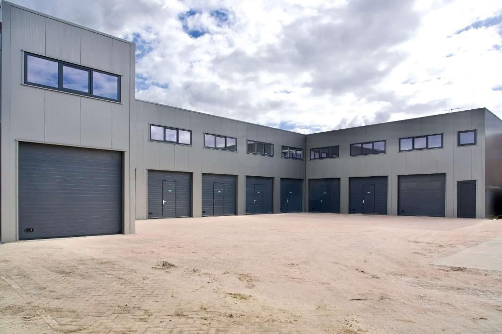 Bedrijfsruimte Loods Opslag garage boot Huizen Oude Haven