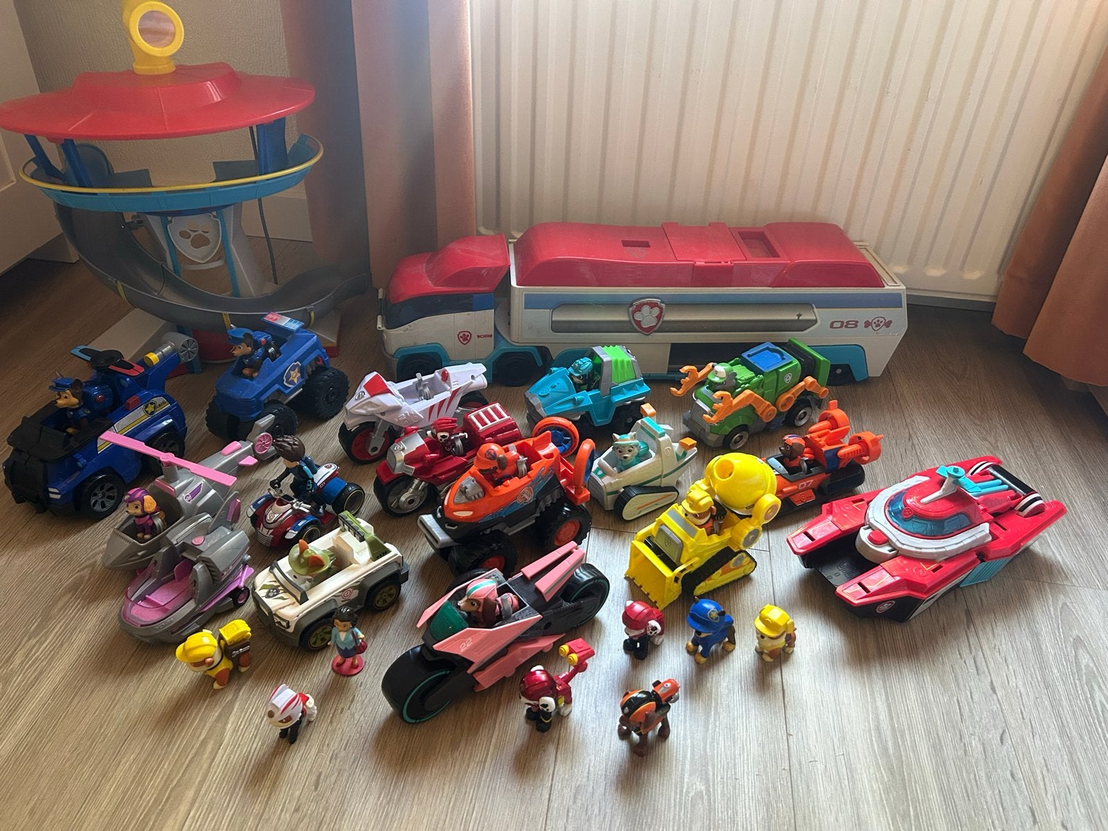 Grote Paw Patrol Verzameling met Voertuigen en Figuren, Ophalen of Verzenden, Gebruikt