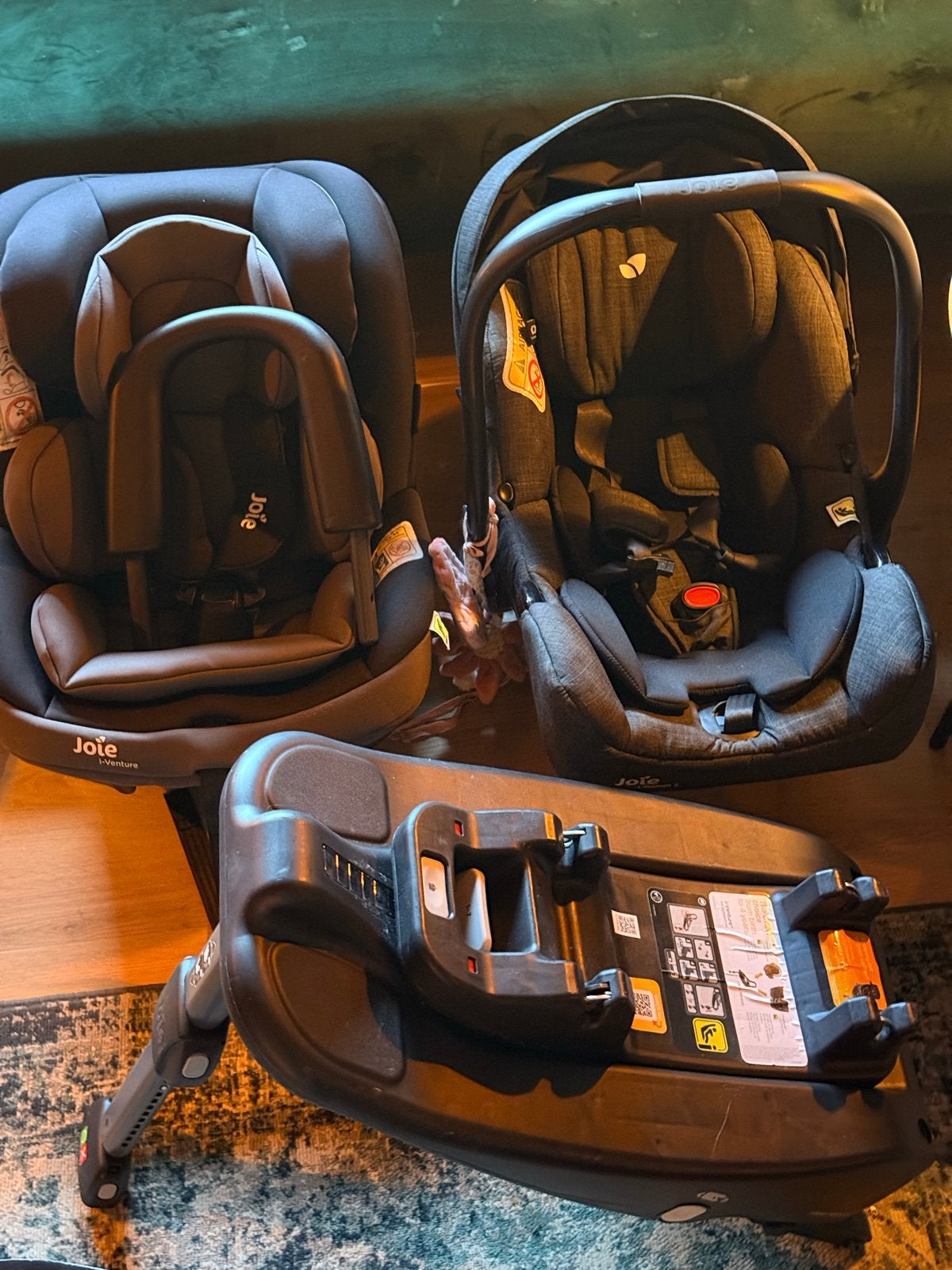 Joie i-Venture, i-Gemm 2 autostoeltjes met i-Base, Gebruikt, 0 t/m 18 kg, Verstelbare rugleuning, Isofix