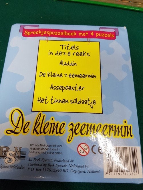Sprookjes boeken, vier stuks, met elk vier puzzels, Boeken, Ophalen of Verzenden
