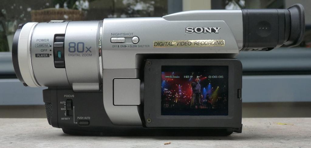 Sony Hi8 Digital8 Video8 ZELF DIGITALISEREN of overzetten ?, Audio, Tv en Foto, Videocamera's Digitaal, Ophalen, Overige soorten