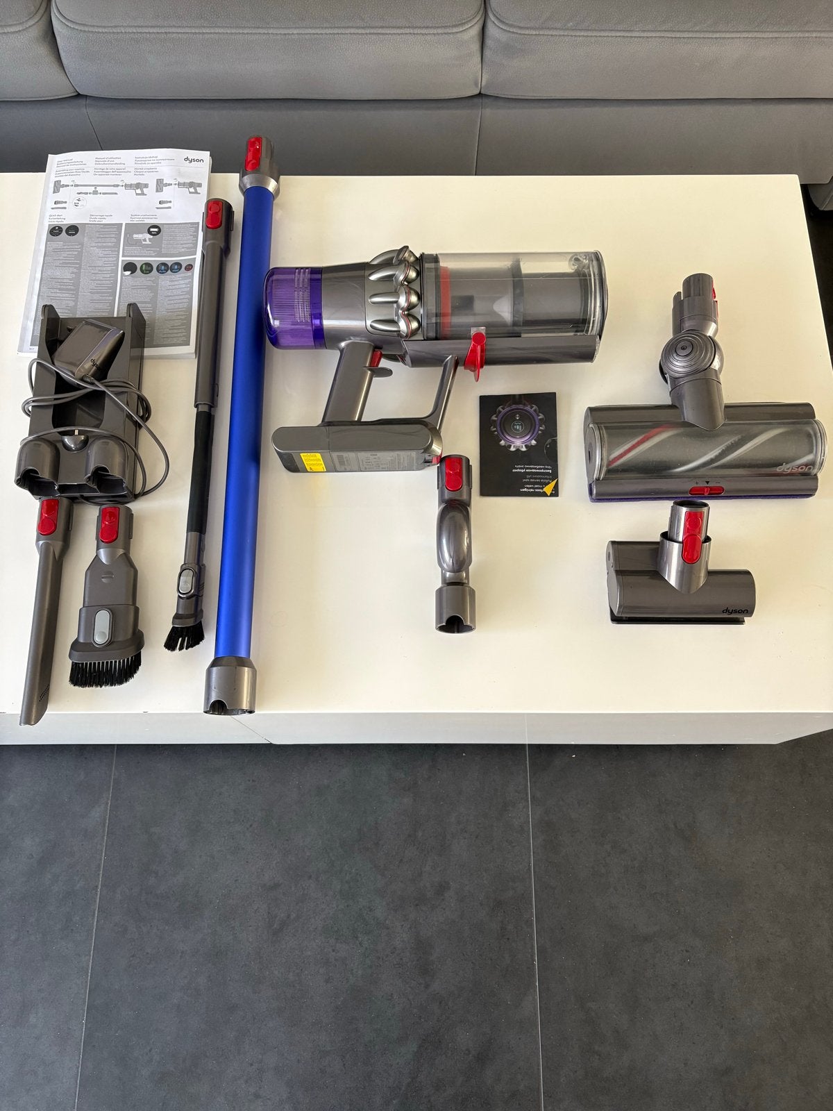 Dyson V11 Absolute Steelstofzuiger met complete set accessoi, Ophalen, Gebruikt, Draadloos, Dyson