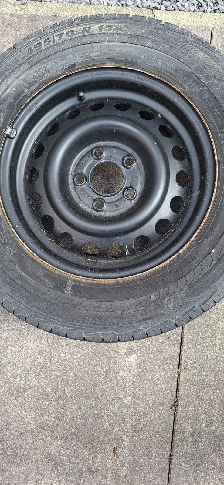 Gebruikte 195/70 R15 band op stalen velg, Caravans en Kamperen, Ophalen of Verzenden, Gebruikt