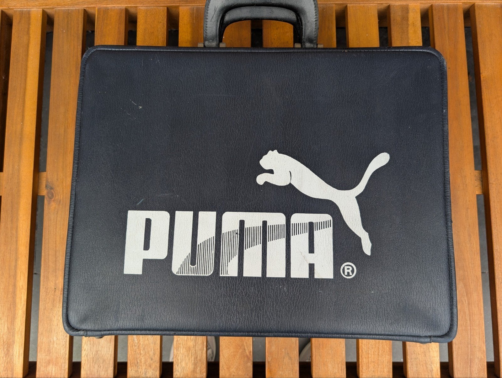 Vintage Puma verzorgingskoffer, Ophalen of Verzenden, Gebruikt, Overige sporten, Overige typen