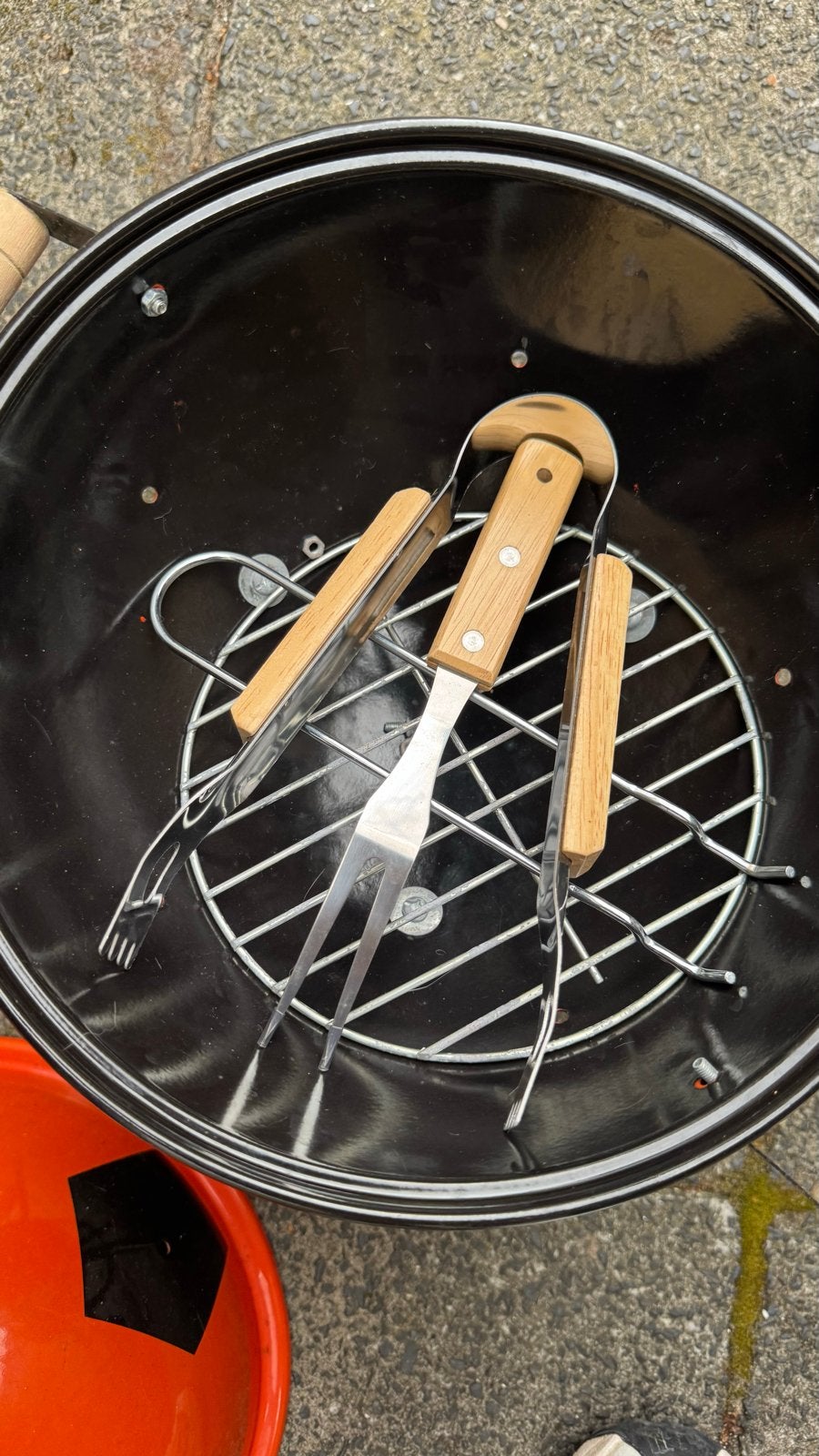Voetbal BBQ - Draagbare Barbecue met Accessoires, Ophalen, Nieuw