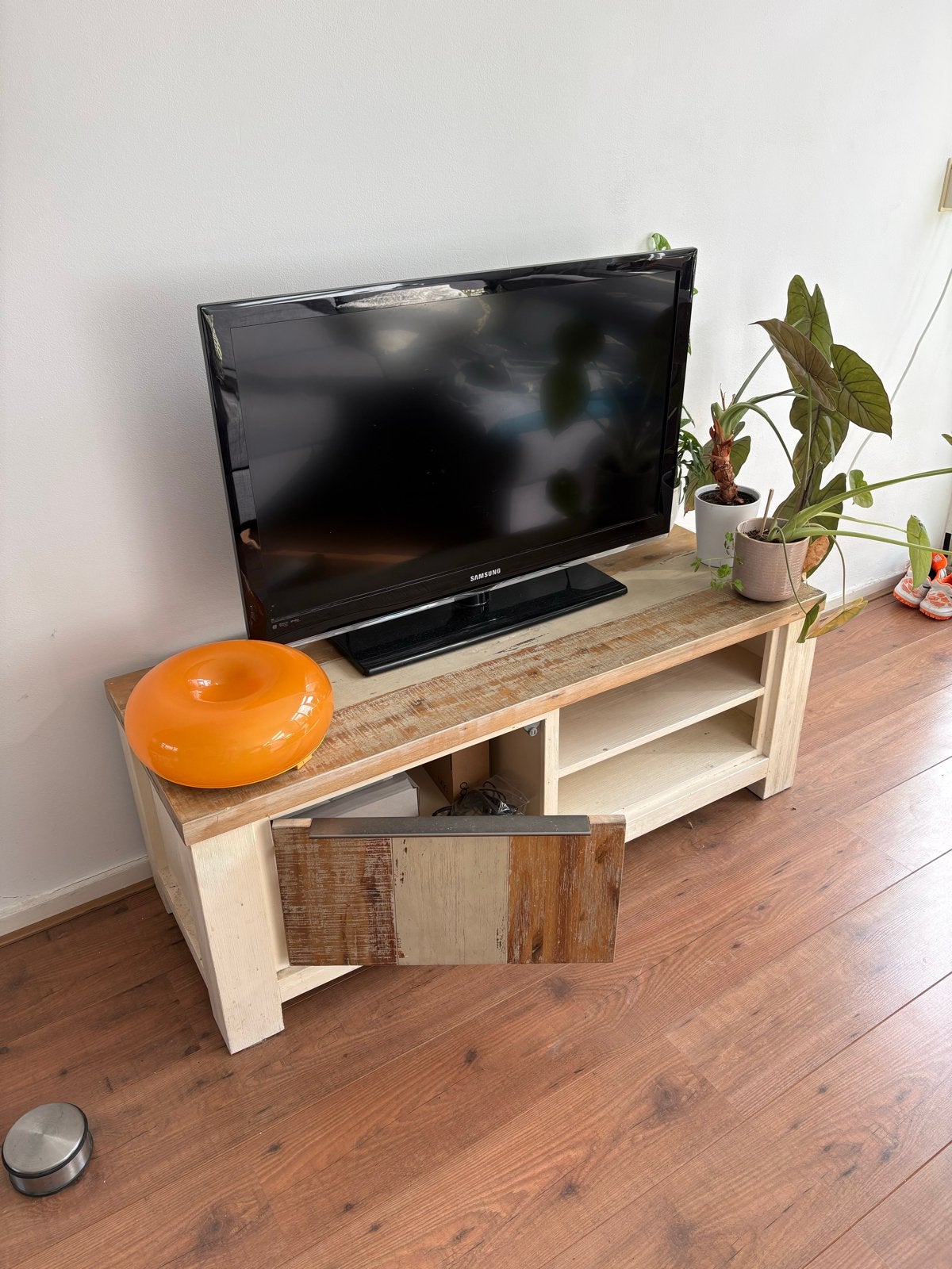 TV meubel 127x45x47cm - Ophalen in Rotterdam, Ophalen, Gebruikt, 100 tot 150 cm, Minder dan 100 cm
