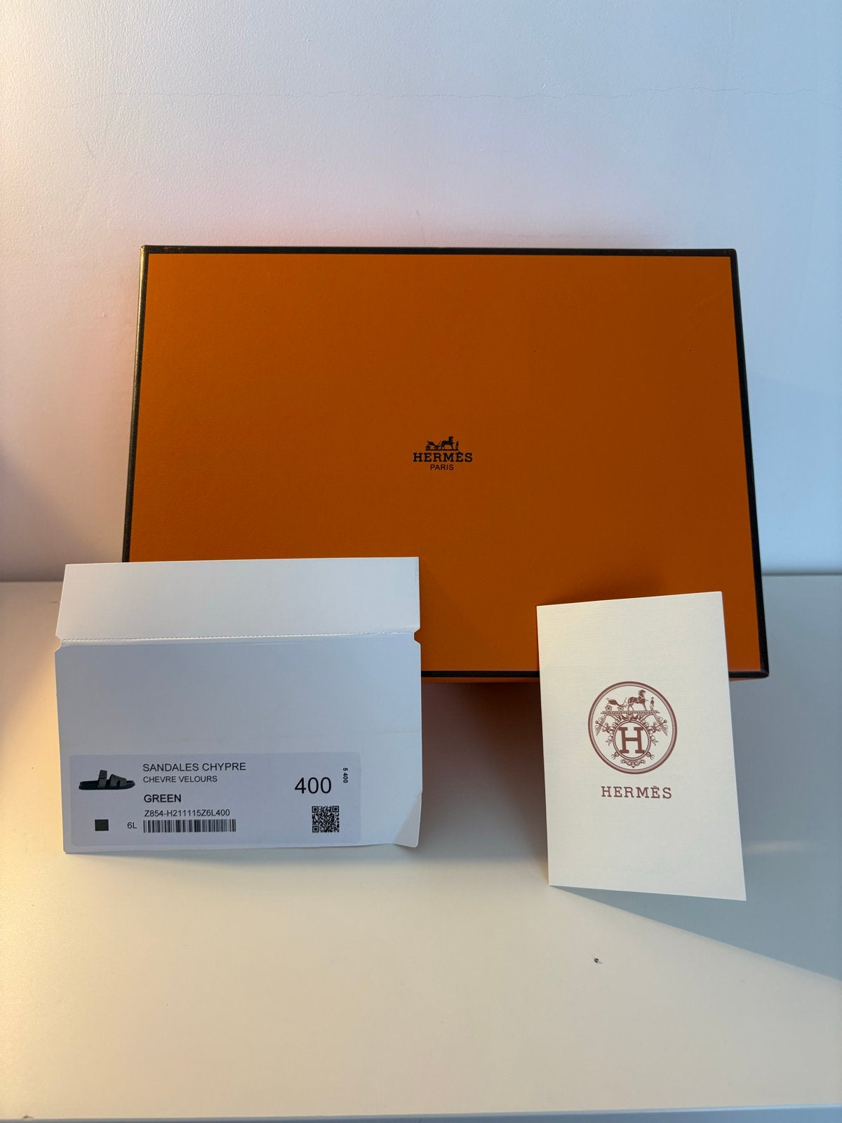 Nieuwe Hermes Chypre sandalen in groen suède, maat 40, Ophalen of Verzenden, Nieuw, Groen, Sandalen of Muiltjes