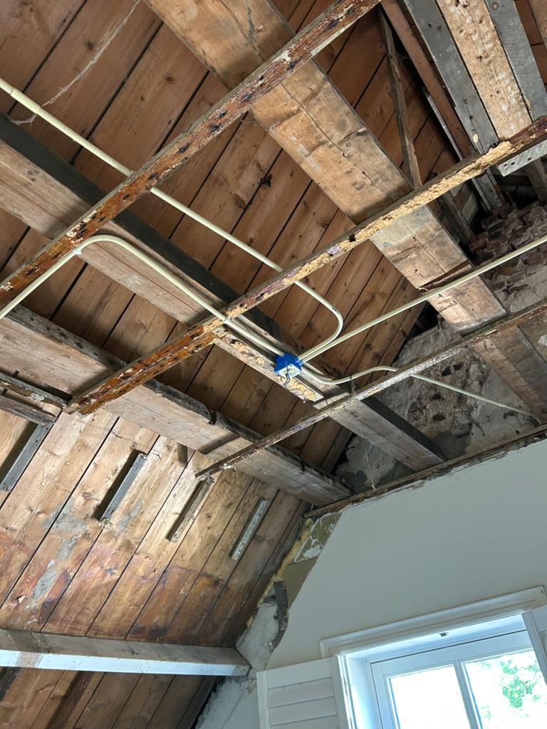 Gezocht: ervaren timmerman/dakwerker voor dakrenovatie Breda, Doe-het-zelf en Verbouw, Dakpannen en Dakbedekking, Ophalen of Verzenden