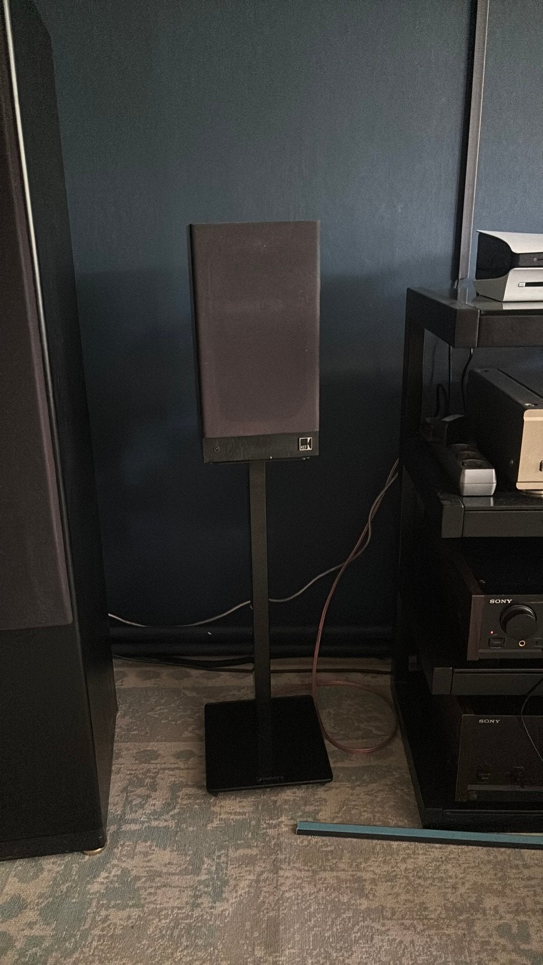 KEF Reference 101 + Norstone stands + Monster kabels, Audio, Tv en Foto, Luidsprekers, Gebruikt, 60 tot 120 watt, Front, Rear of Stereo speakers