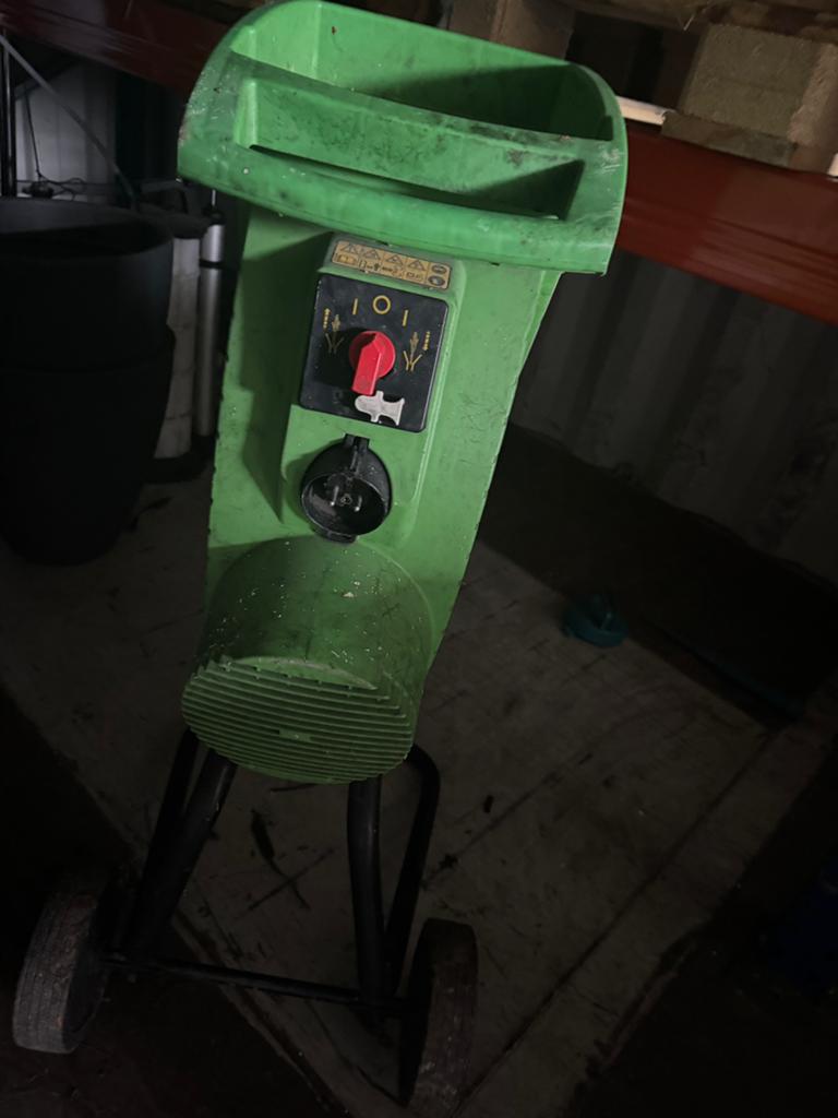 Takkenversnipperaar, Tuin en Terras, Hakselaars, Ophalen, Gebruikt, Elektrisch