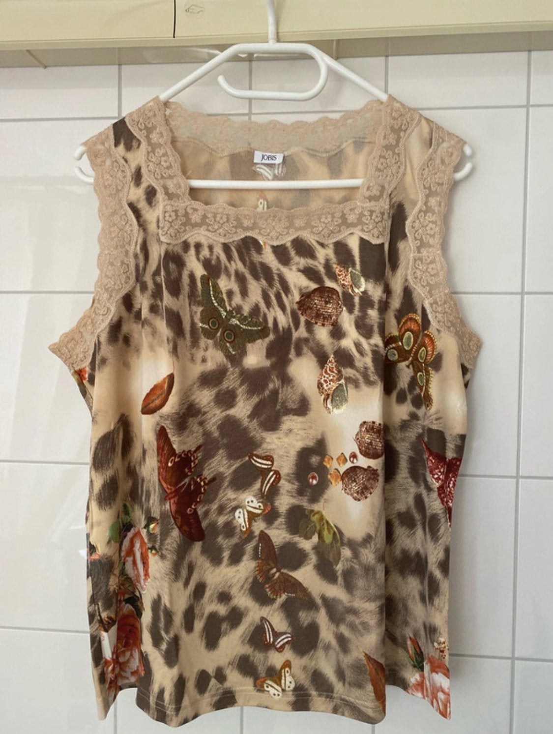 Nieuwe mooi echt zijde dames top met kant en vlinders mt 46, Kleding | Dames, Bruin, Maat 46/48 (XL) of groter, Nieuw, Ophalen of Verzenden