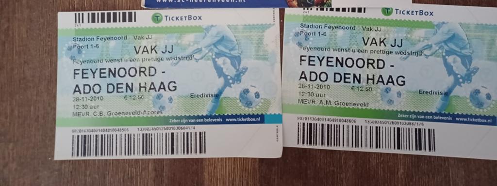 2 voetbal kaartje ADO DEN HAAG uitwedstrijd tegen feyenoord, Eén persoon