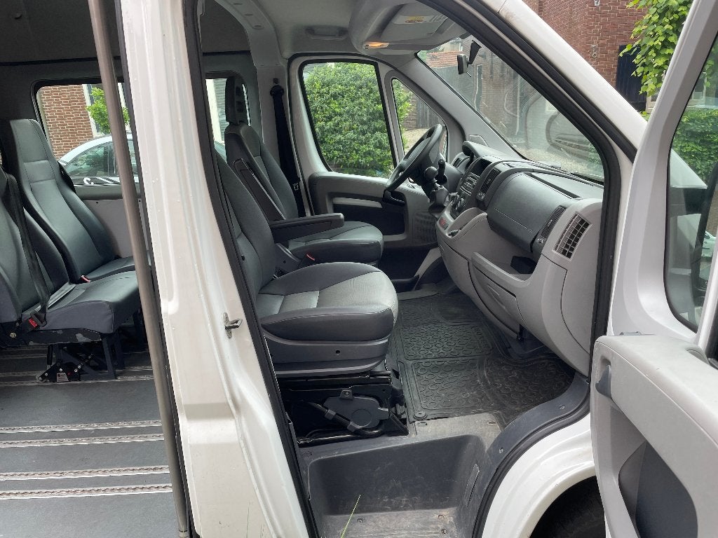 Peugeot 2008 Wit, Auto's, 2661 kg, Overige carrosserieën, 157 pk, 255 €/maand