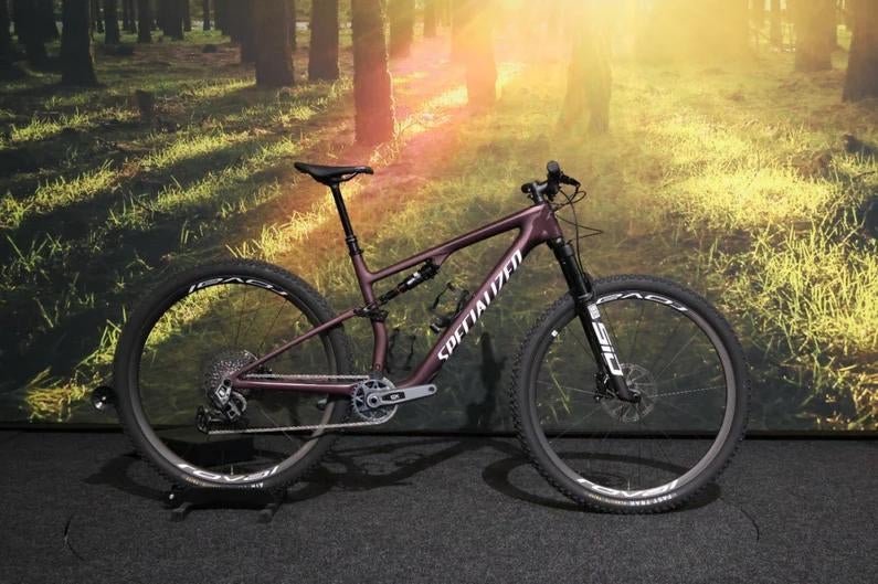 ACTIE nieuwe Specialized Epic8 Expert L&XL carbon fully