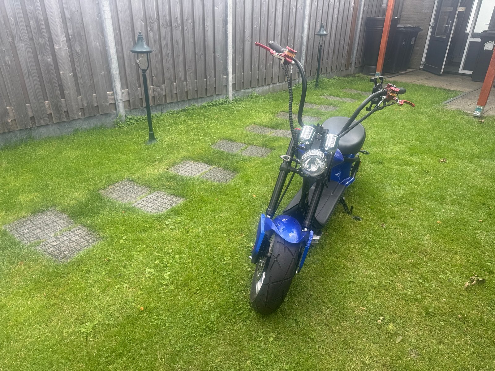Blauwe elektrische chopper 2019 met extra accu, Fietsen en Brommers, Ophalen, Gebruikt