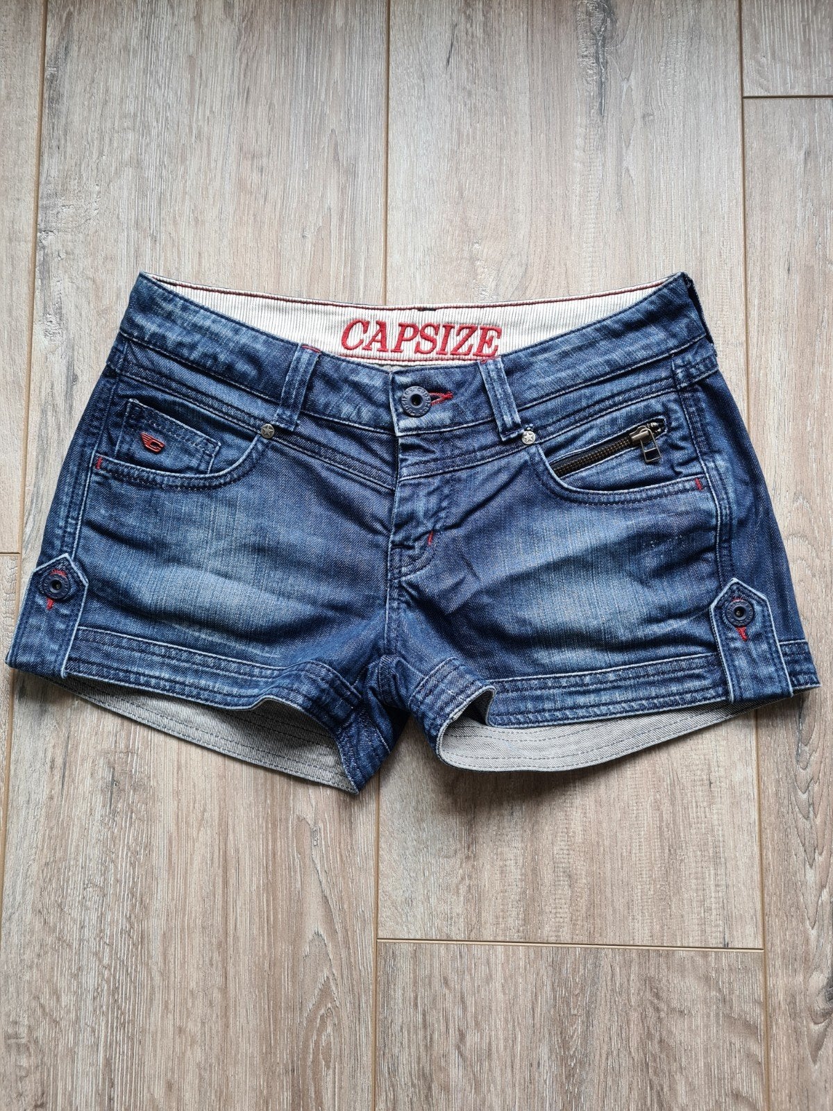 Blauwe korte spijkerbroek Capsize, maat S, Blauw, Capsize, Ophalen of Verzenden, Zo goed als nieuw