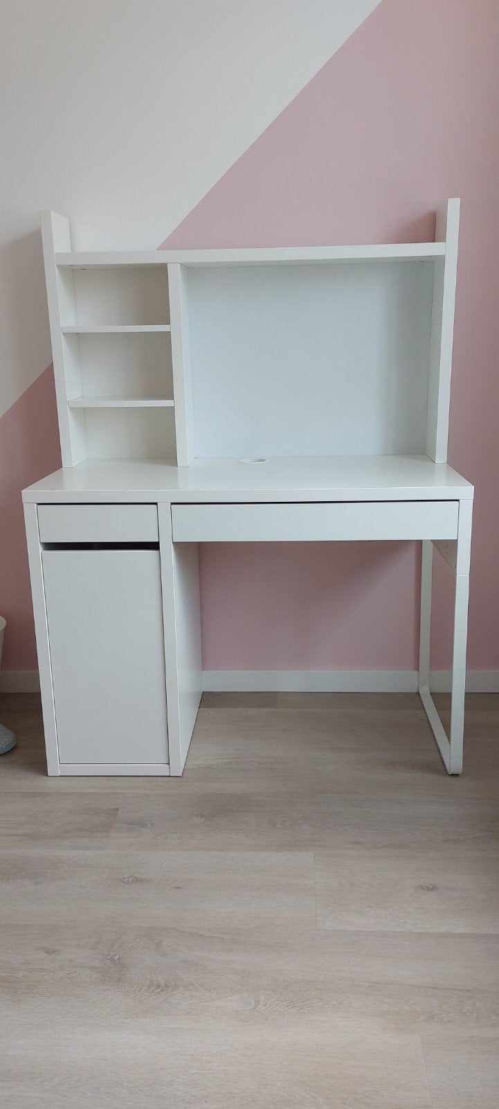 IKEA Micke Bureau met Opzetstuk - 105x50 cm - Wit, Huis en Inrichting, Bureaus, Opzetstuk, Gebruikt, Ophalen of Verzenden, IKEA