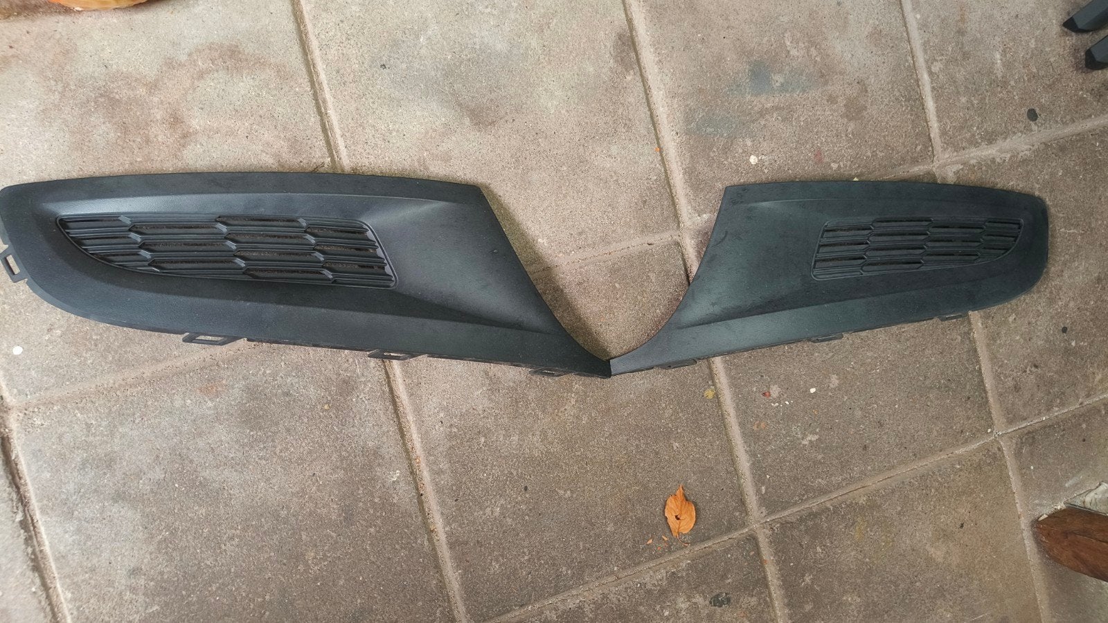 VW Polo 6r voorbumper roosters, Ophalen, Gebruikt, Volkswagen, Voor