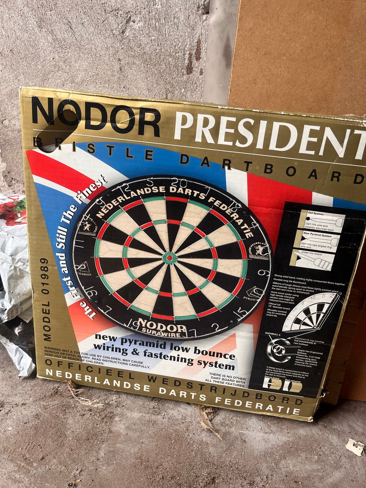 Nodor President Bristle Dartbord - Officieel Wedstrijdbord, Ophalen, Gebruikt, Dartbord