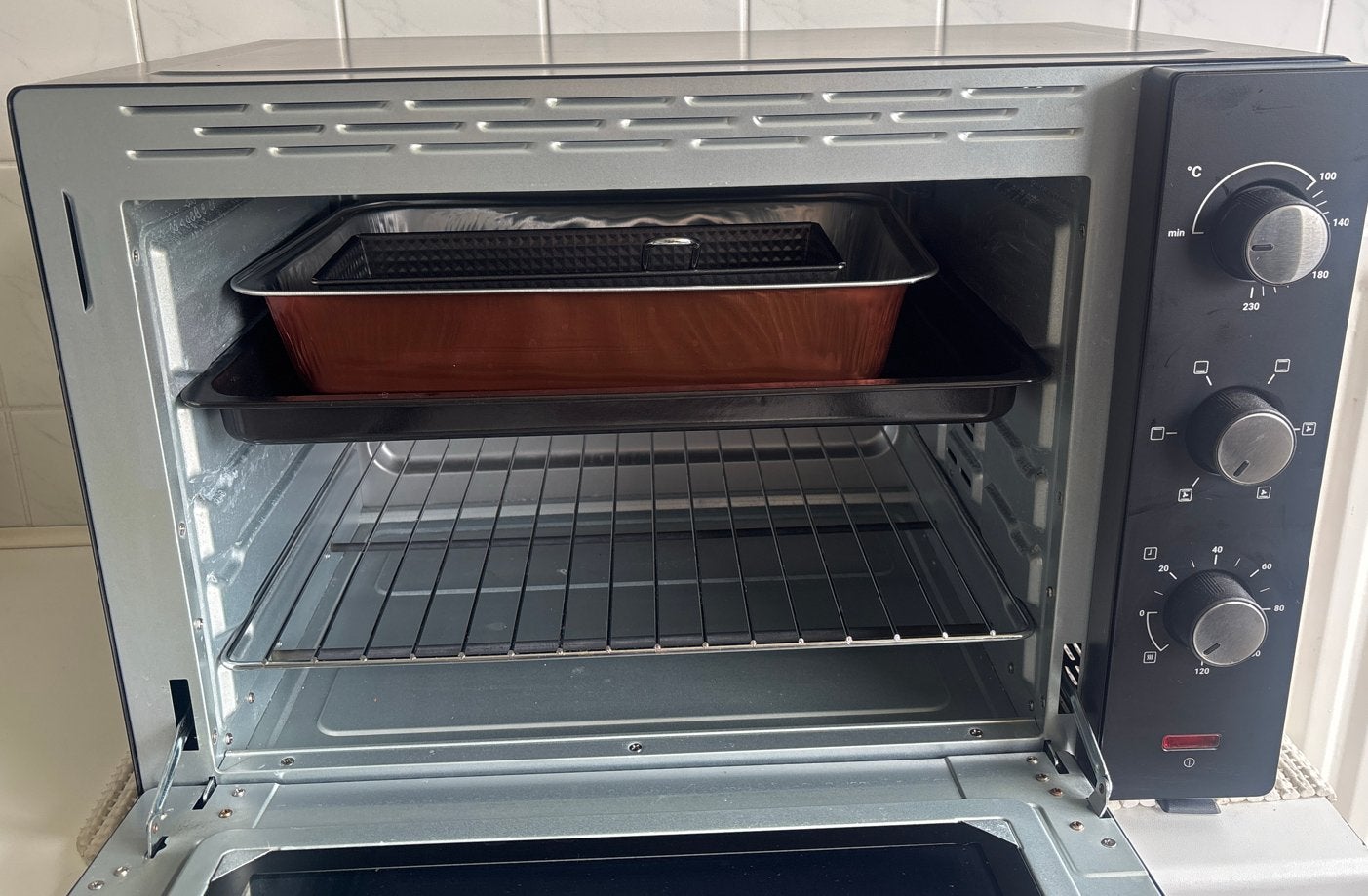 Tomado Mini-oven - Compact en veelzijdig, Witgoed en Apparatuur, Ovens, Ophalen, Minder dan 45 cm, Overige merken, Zo goed als nieuw